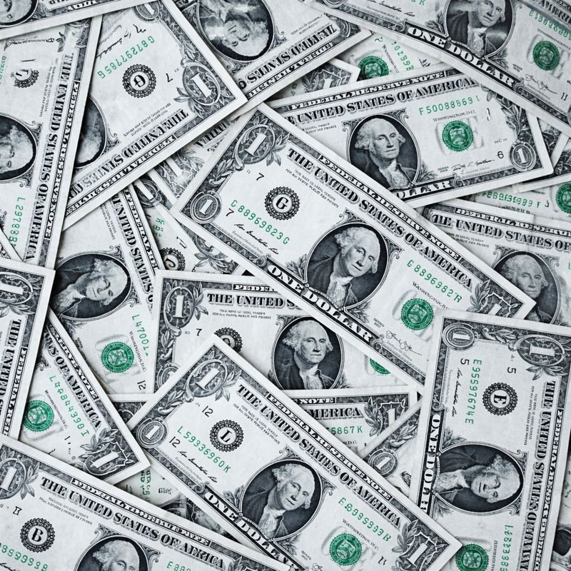 Mortgage Loan Originators vs Bank Loan Officers